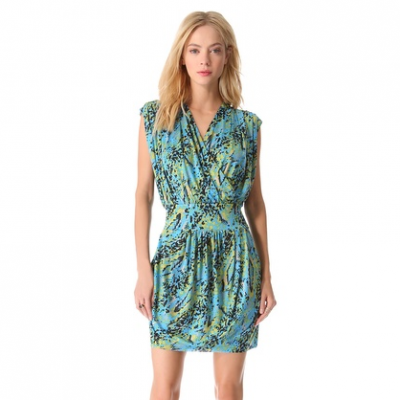 Print V Neck Dress | LadyLUX - Online Luxury Lifestyle, Technology and Fashion Magazine